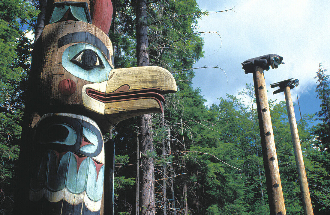 Raven-at-the-Head-of-Nass pole. Totem Bight State Historical Park. Alaska. USA