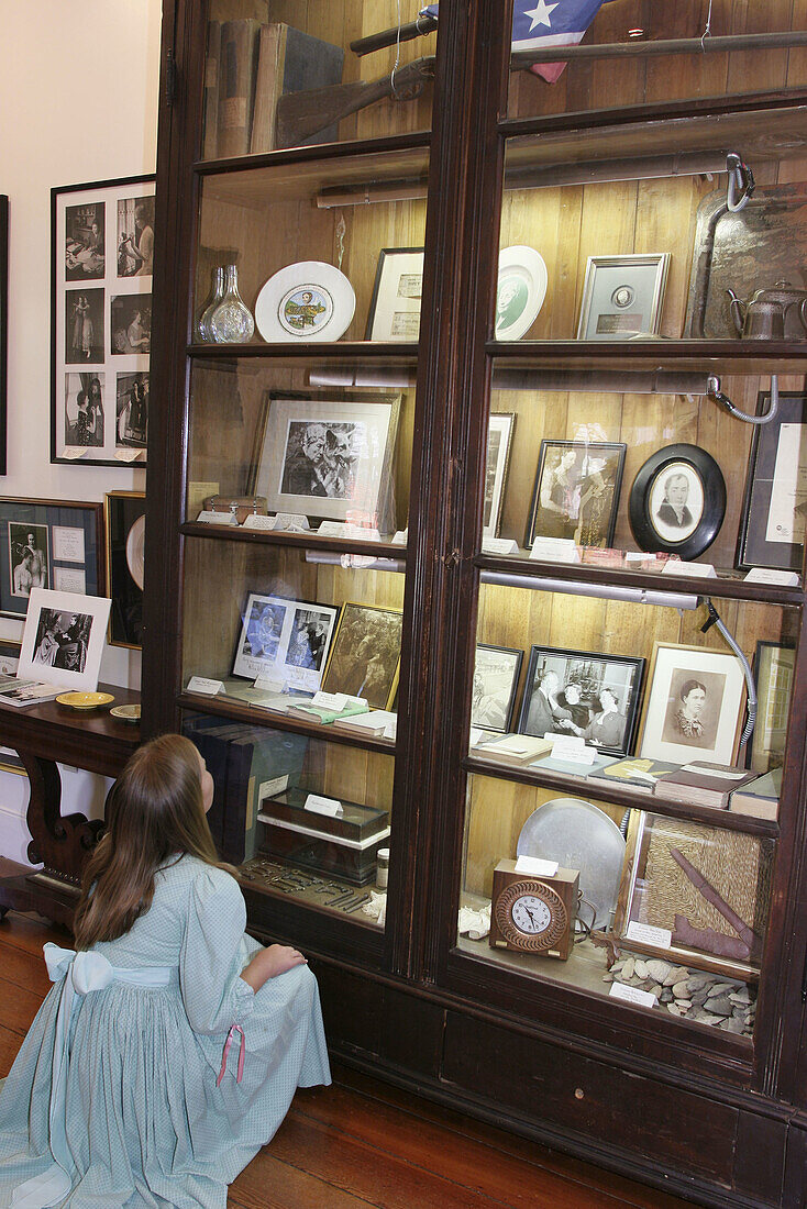 Helen Keller birthplace, deaf blind, The Miracle Worker, exhibit. Ivy Green, Tuscumbia, Alabama. USA.