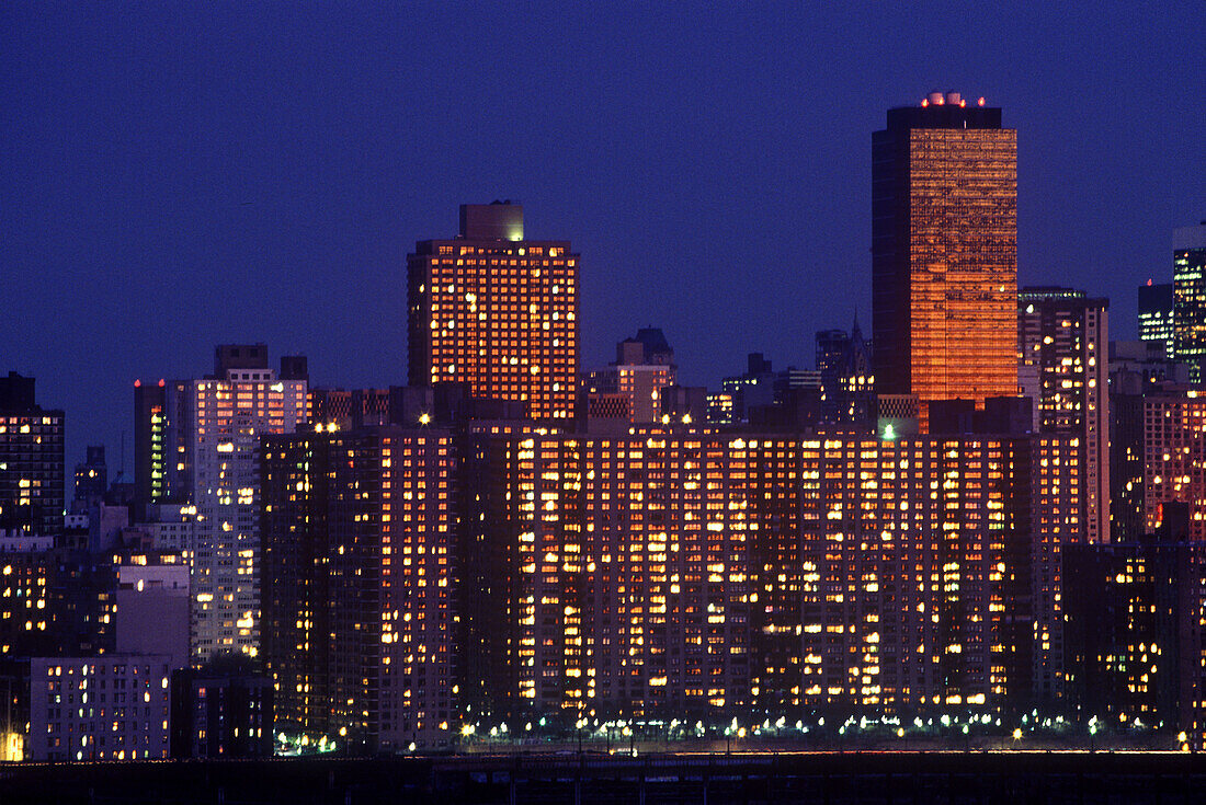 Residential skyline, Manhattan, New York, USA.