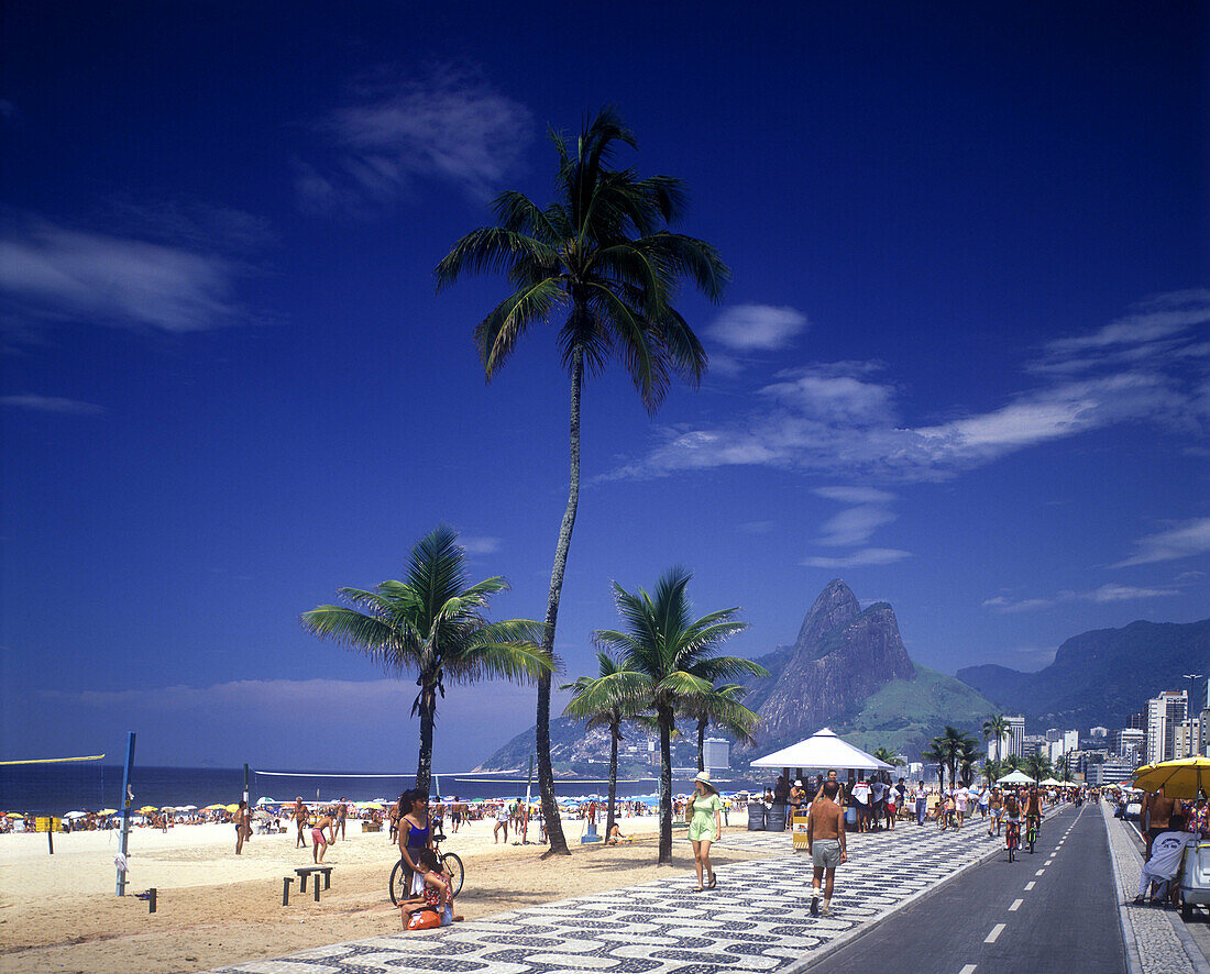 Street scene, Promenade, Ipanema beach, Rio de Janeiro, Brazil.