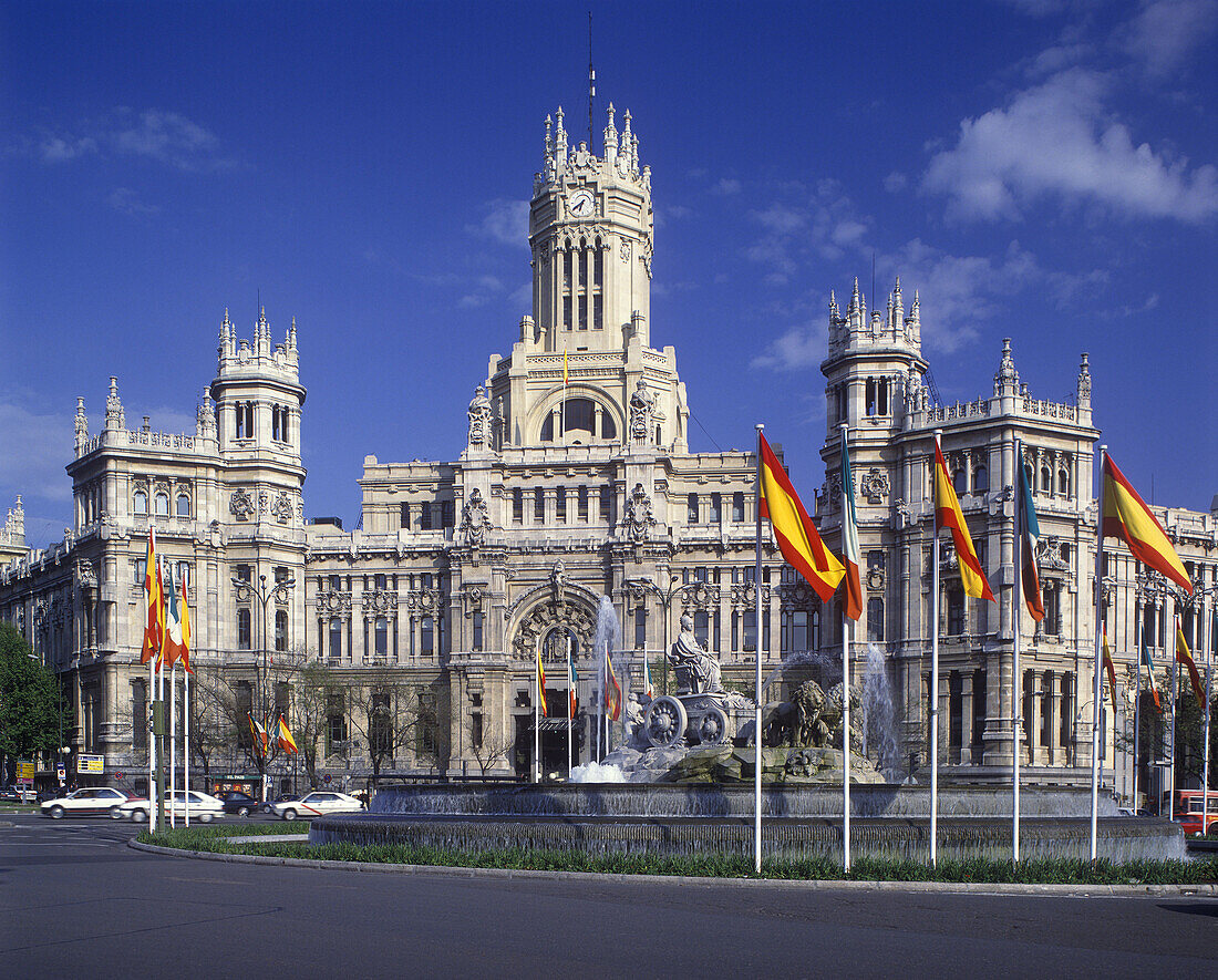 Plaza de cibeles, Madrid, Spain.