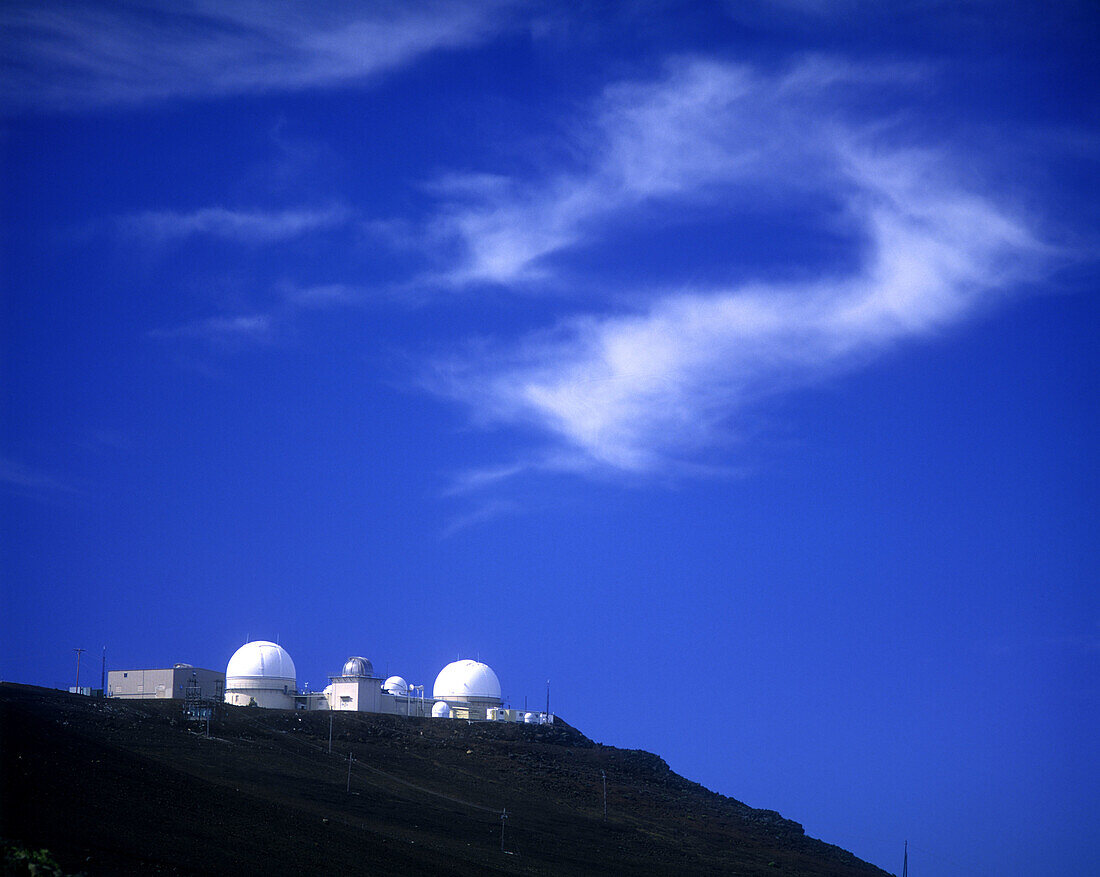 Puu ulaula observatory, Maui, Hawaii, USA.