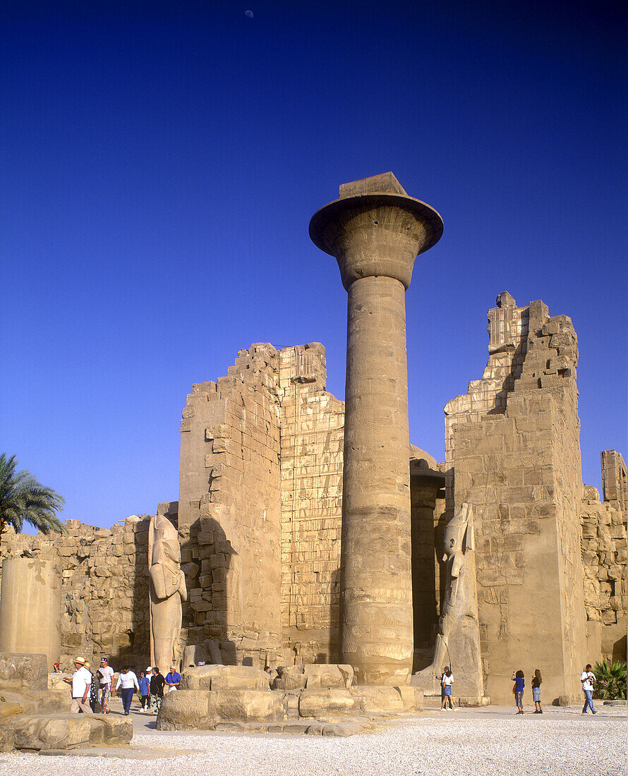 Column, Court of temple of ramses iii, Karnaktemple, Luxor ruins, Egypt.