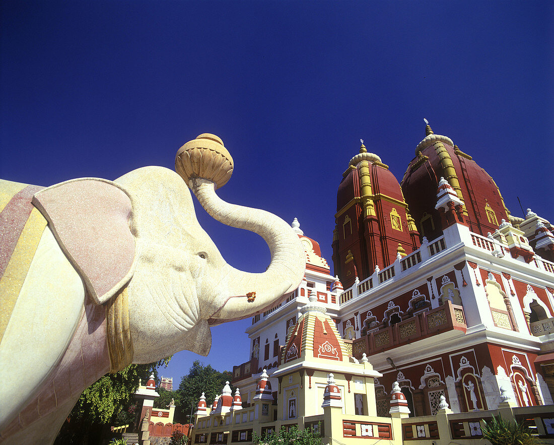 Elephant statue, Birla temple, New delhi, India.