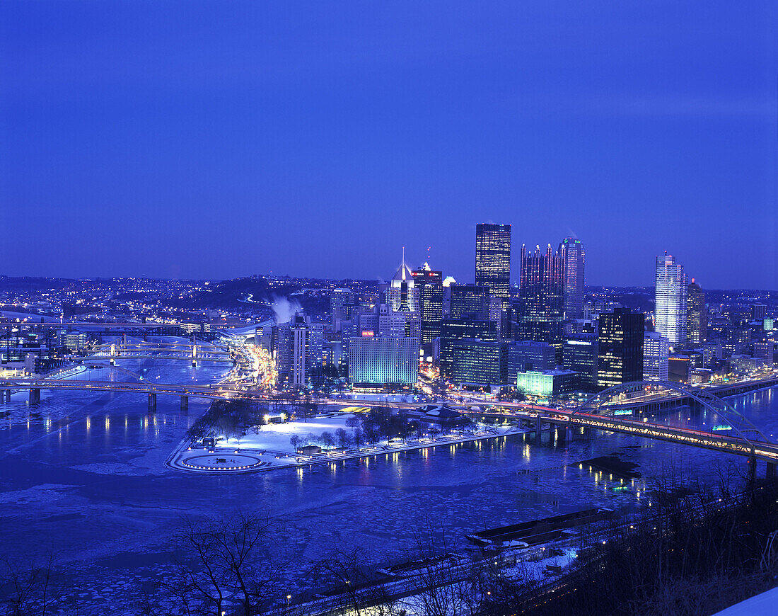 Downtown, Pittsburgh, Pennsylvania, USA.