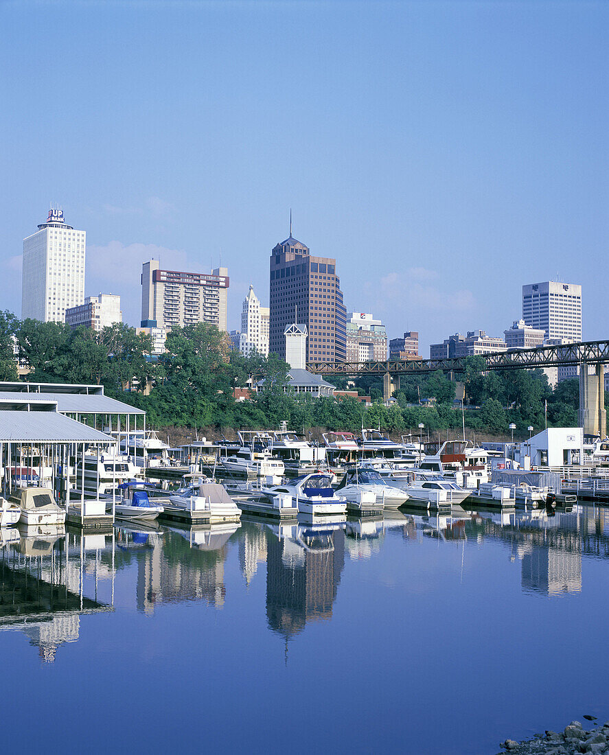 Downtown skyline, Mudd island, Memphis, Tennessee.