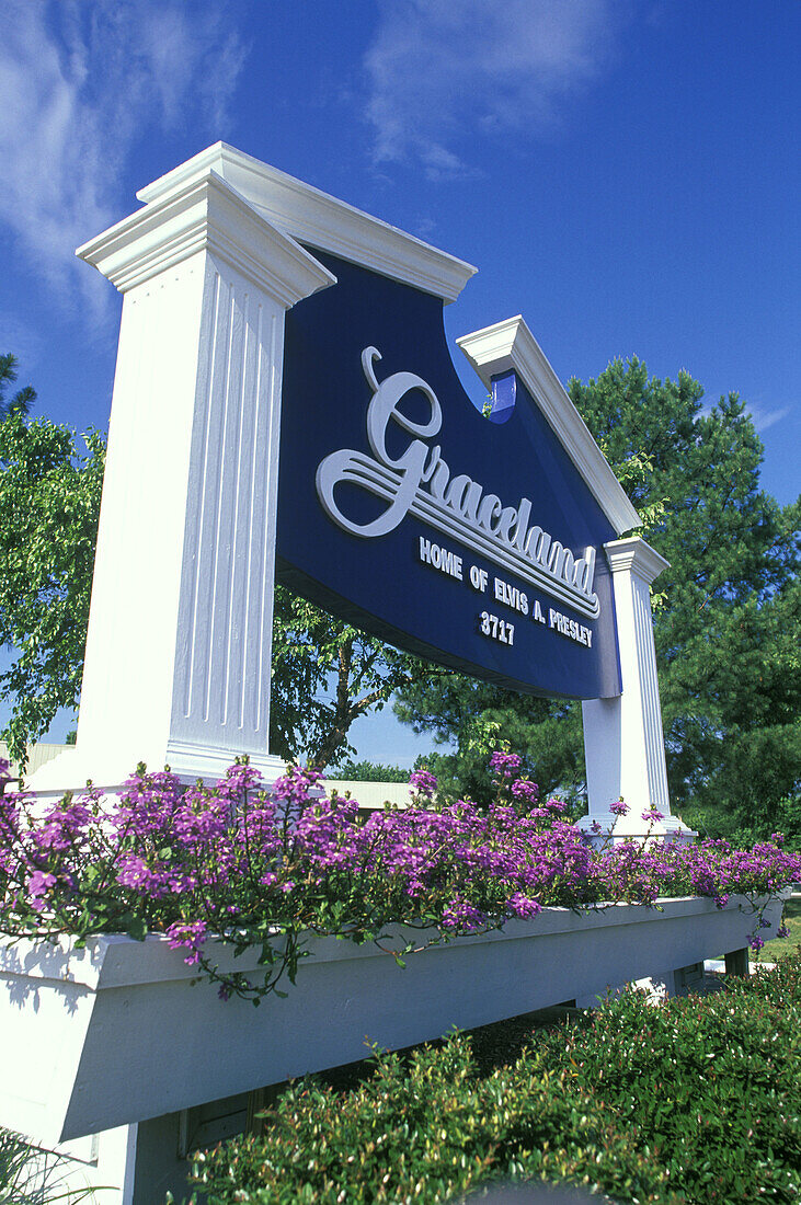 Entrance sign, Graceland, Memphis, Tennessee, USA.