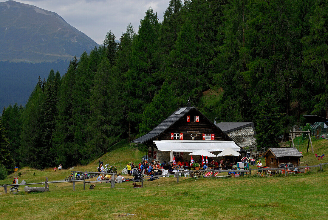 Parkhütte Varusch, Val Trupchun, Schweizer Nationalpark, Engadin, Graubünden, Schweiz