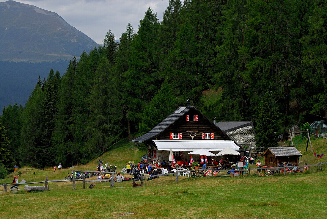 lodge Parkhütte Varusch, Val Trupchun, Swiss National Parc, Engadin, Grisons, Switzerland