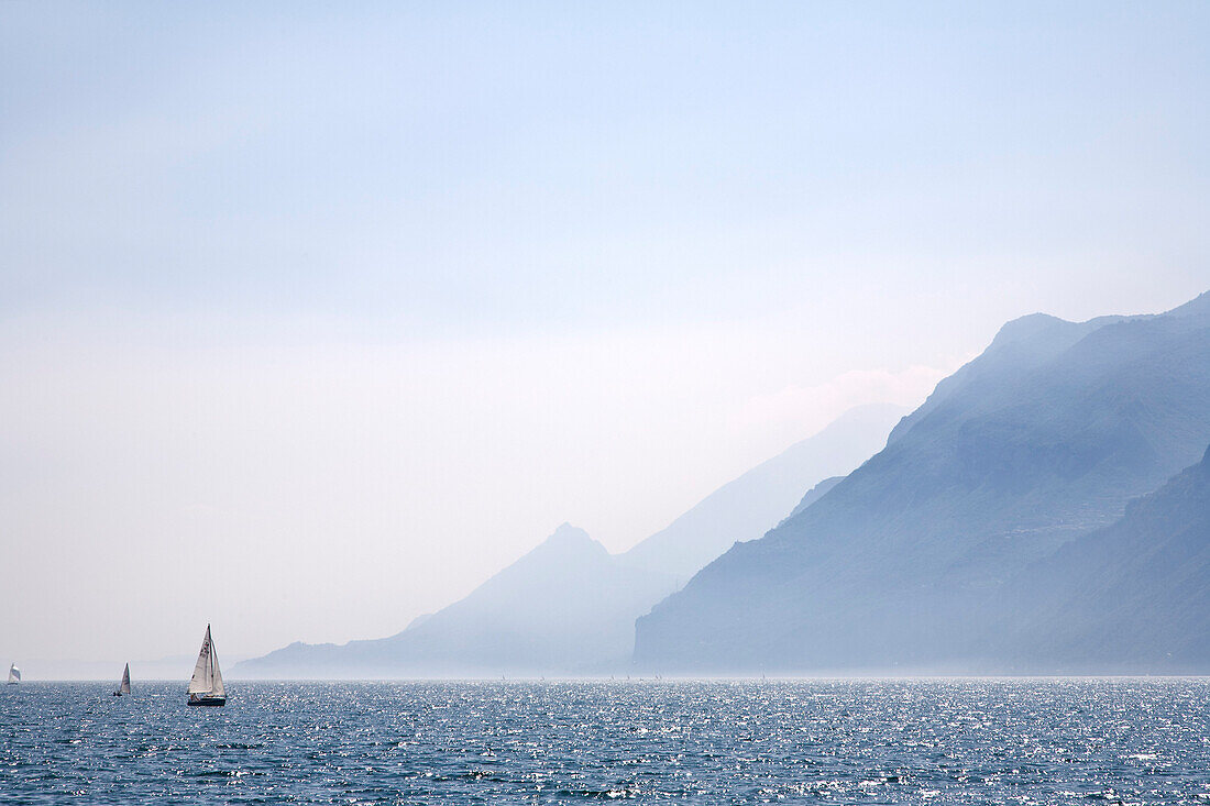 segelboot kaufen italien