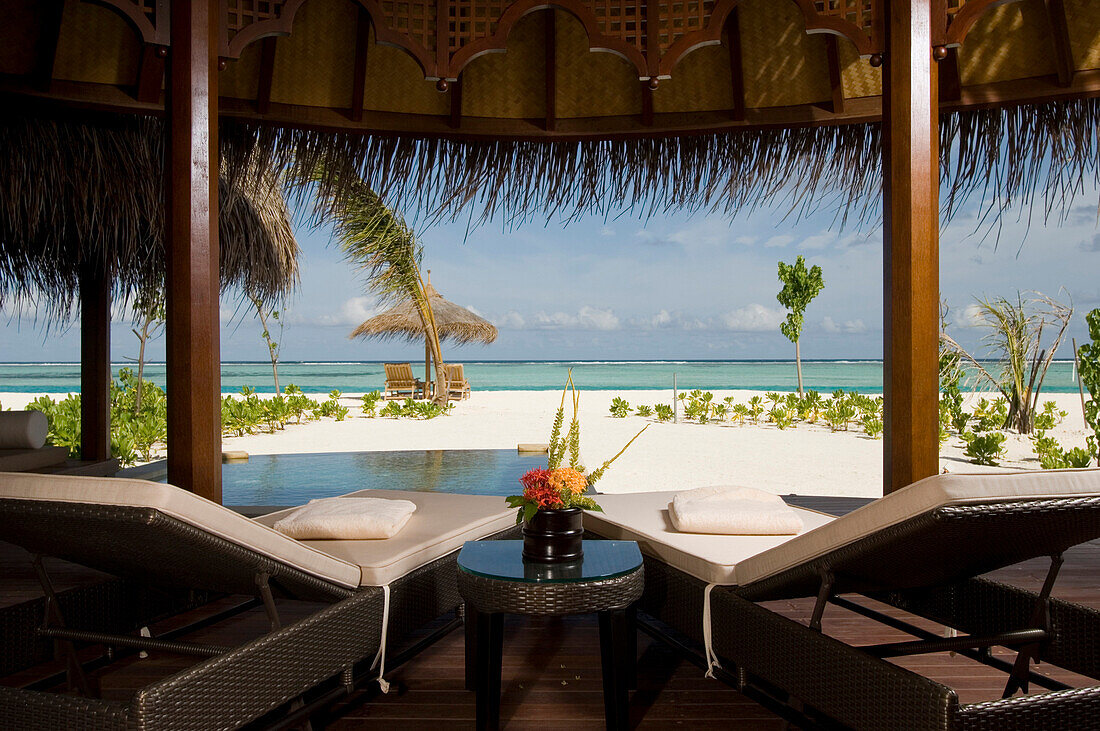 Terrace beach bungalow with pool, Four Season Resort at Kuda Huraa, Maldives