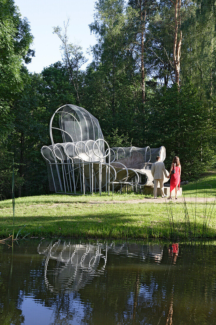 Dennis Oppenheim-Plastik im Europa-Park der das geographische Zentrum Europas markiert (18 km no von Vilnius), Litauen