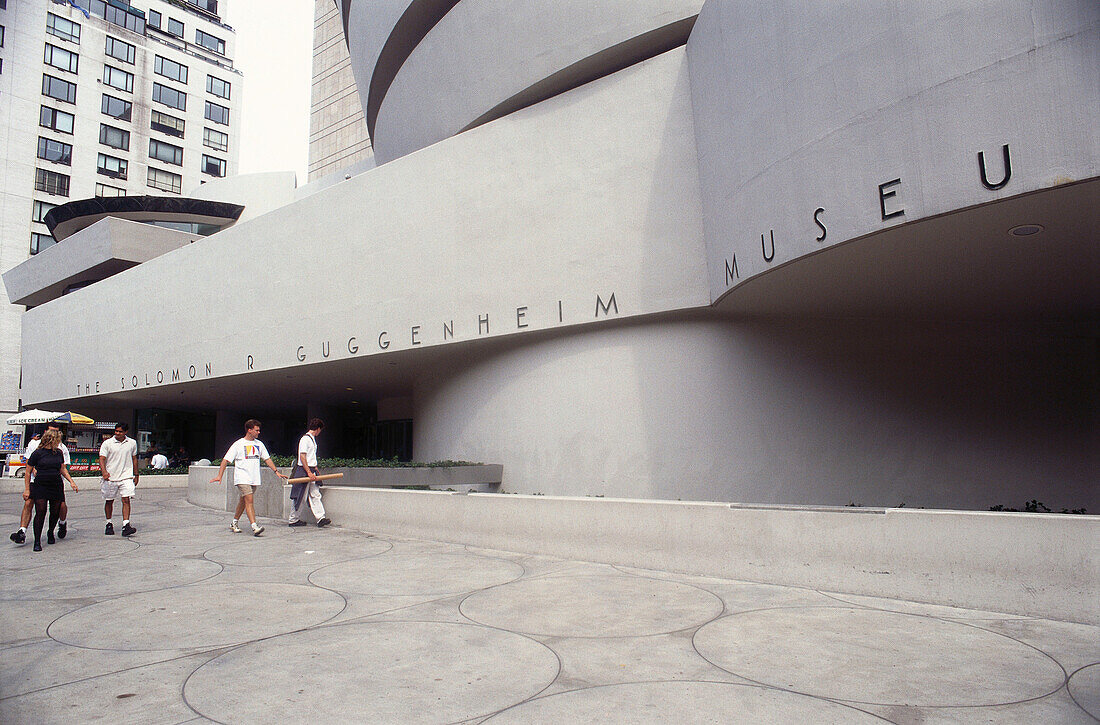 Guggenheim Museum, by Frank Lloyd Wright. New york City. USA