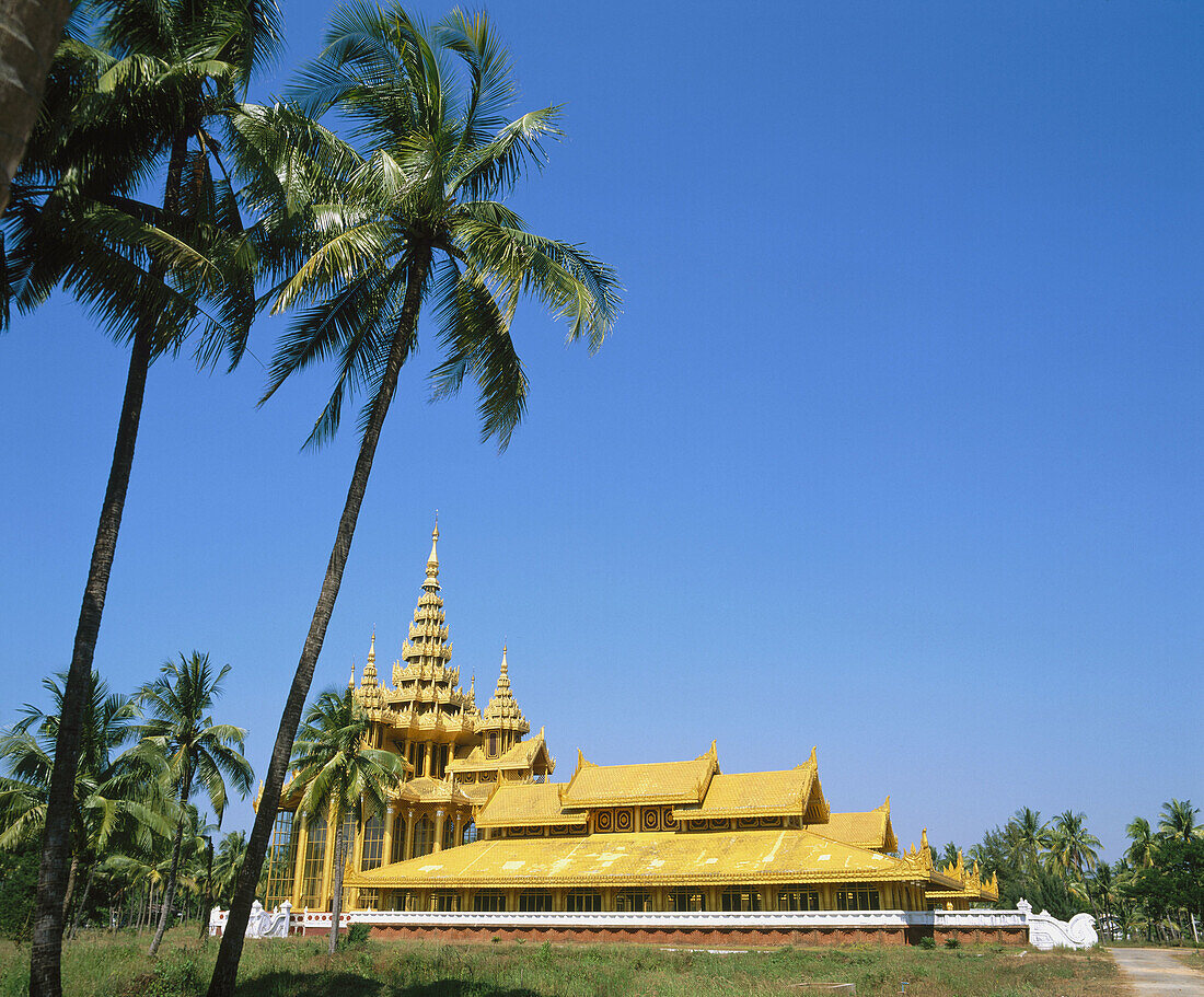 Kambawzathardi Golden Palace. Bago. Myanmar (Burma)