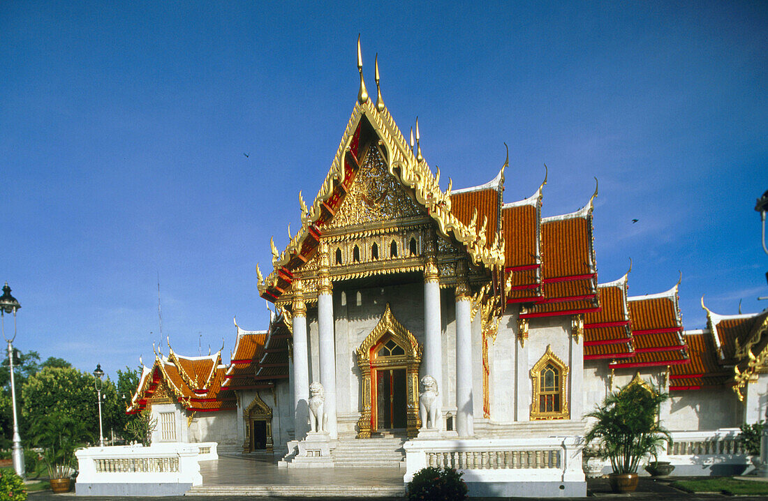 Wat Benchamabophit (Marble Temple). Bangkok. Thailand