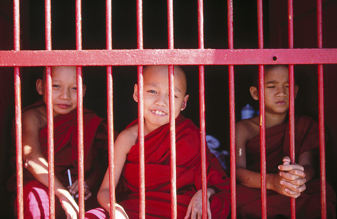 Children portrait. Kyaik-Tiyo Pagoda (The Golden Rock). Kyaikto. Myanmar (Burma).