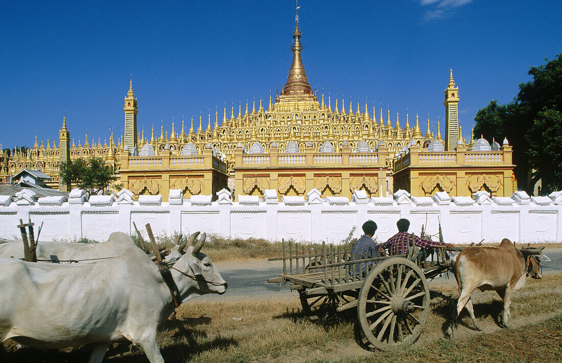 Thanboddhay Srhine Pagoda. Monywa. Mandalay Division. Myanmar (Burma) .