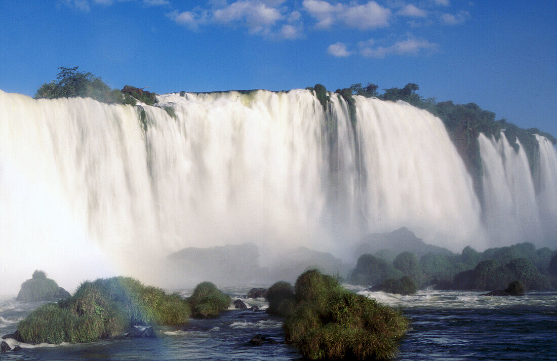 Florian fall, Iguazú waterfalls. Brazilian side, Paraná state, Brazil