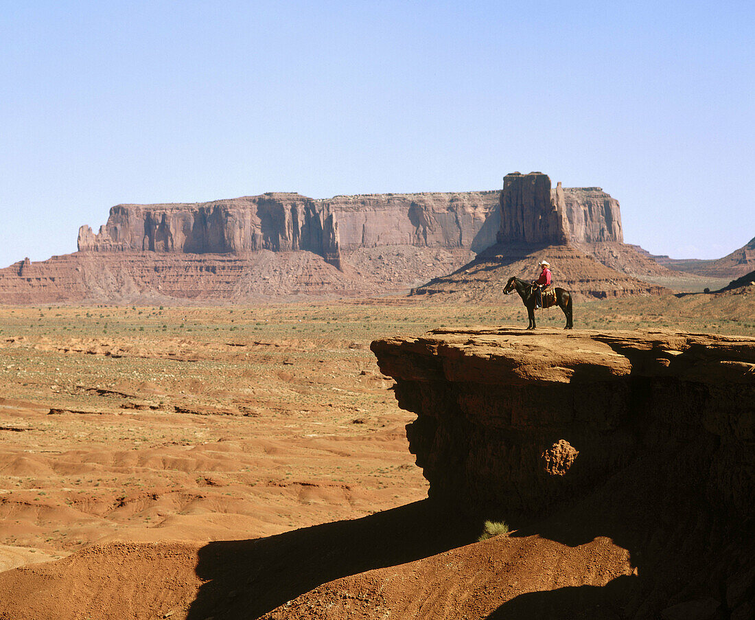 Navajo Indian horseman, Monument Valley. Arizona/Utah, USA