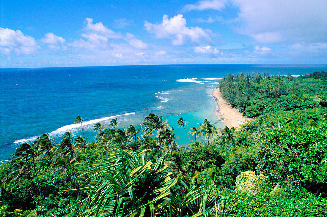 Ke e Beach from the Kalalau Trail. Na Pali Coast. Kauai. Hawaii. USA