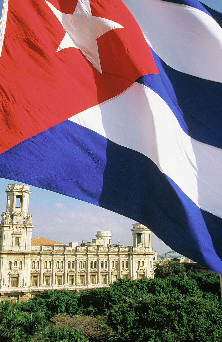 Cuban flag over Central Park. La Habana. Cuba