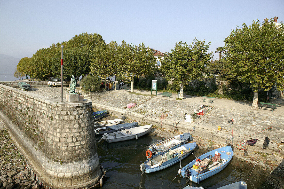 Boats at Isola dei Pescatori, Borromean Islands. Stresa, Lake Maggiore. Piedmont, Italy