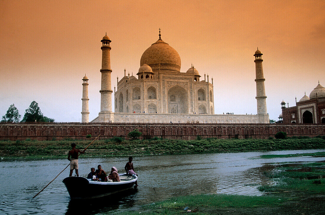 Boat at Taj Mahal in Agra. Uttar Pradesh, India