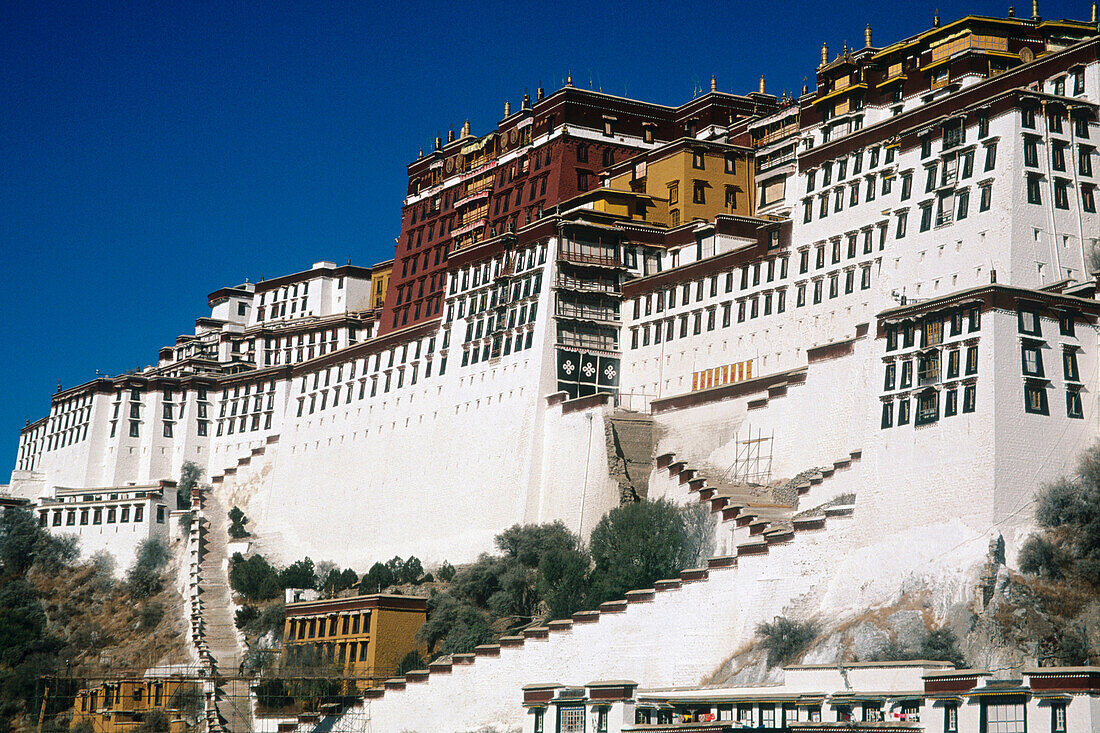 Potala Palace, exiled Dalai Lama s winter palace. Tibet