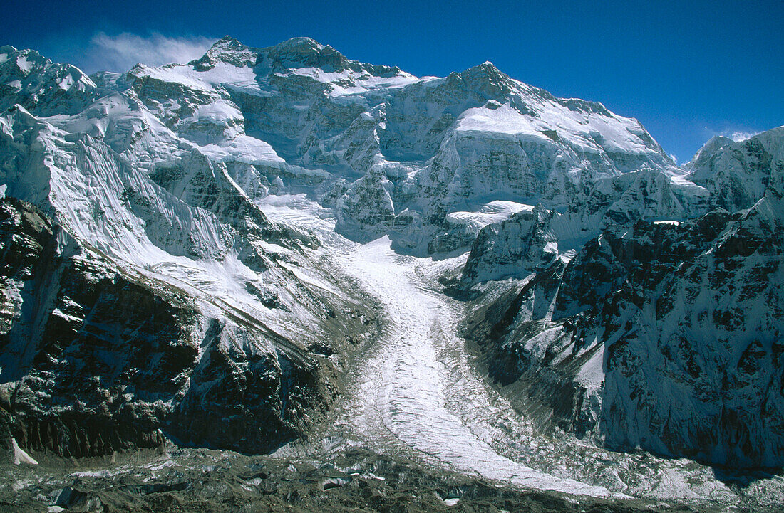 Kangchenjunga, North face (8598m) from Pangperma peak (6225m). East Nepal