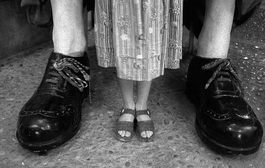  Amusing, B&W, Big, Black-and-White, Child, Childhood, Children, Compare, Comparing, Comparison, Comparisons, Concept, Concepts, Contemporary, Contrast, Contrasts, Detail, Details, Difference, Exterior, Feet, Female, Figure, Figures, Foot, Funny, Girl, Gi