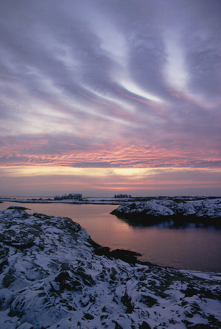 Winter sunset, near Sea Cliff, Newport, Rhode Island. USA.