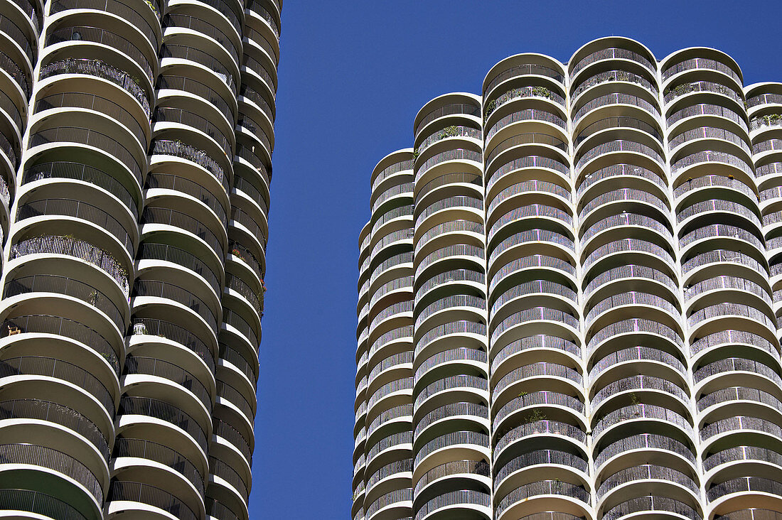 Marina Towers, residential highrise buildings along Chicago River, landmark design, modern architecture, curved, circular, two. Chicago. Illinois. USA.