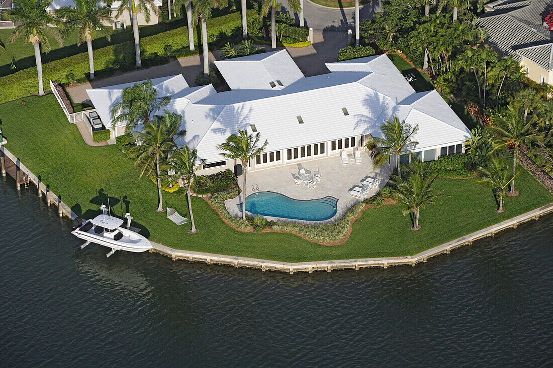 Luftaufnahme von Luxusvilla in Coral Gables, Miami, Florida, Vereinigte Staaten, USA