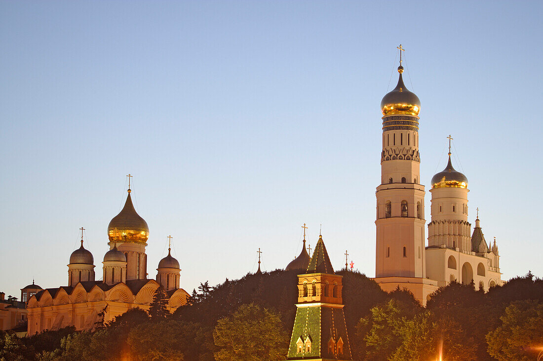 Cathedral of the Archangel Michael and Iwan the Great bell tower in the Moscow Kremlin, Moscow, Russia