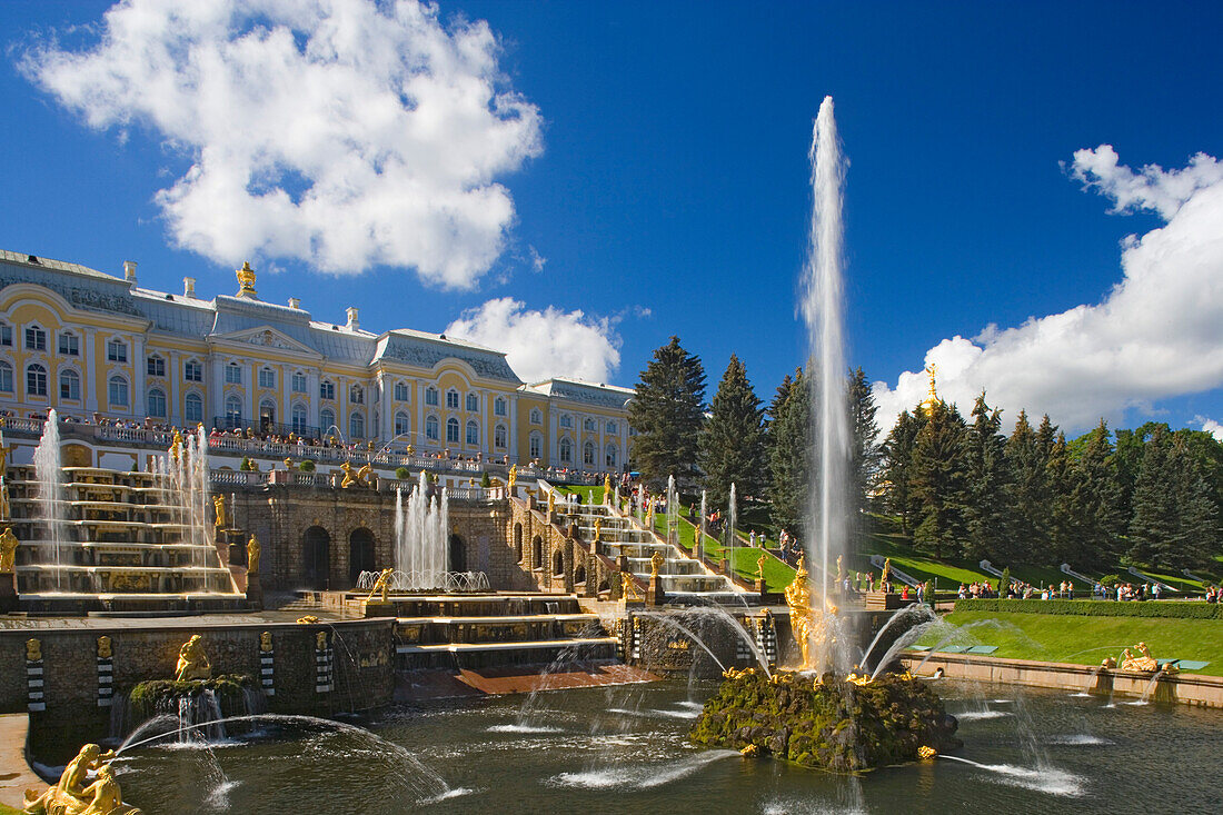 Schloss Peterhof, Grosse Kaskade, Sankt Petersburg, Russland