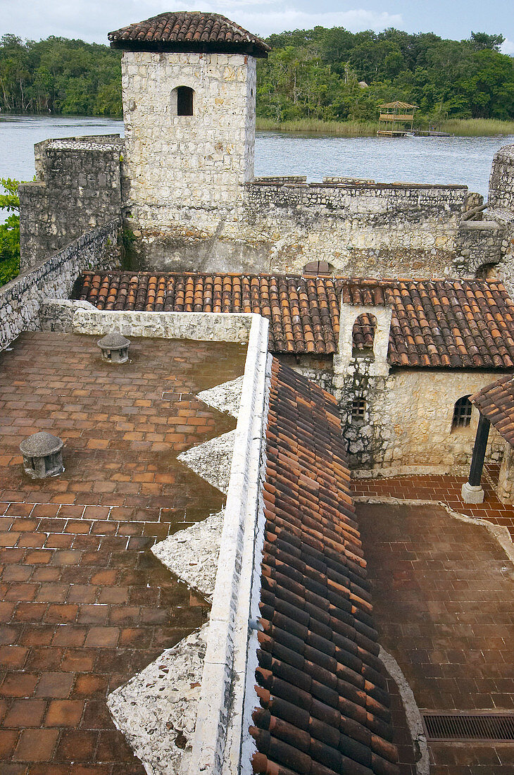 Castillo de San Felipe de Lara (1652, rebuilt in 1956) by Lake Izabal. Guatemala