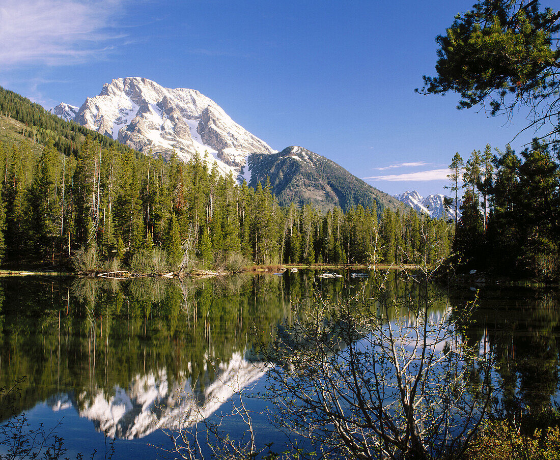 Mount Moran from String Lake. Grand Teton National Park. Teton County, Wyoming. USA.