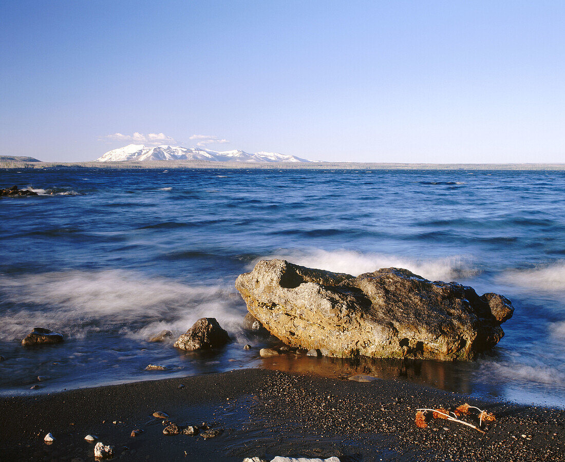 Windwaves on Yellowstone Lake. Yellowstone National Park. Teton County. Wyoming. USA.