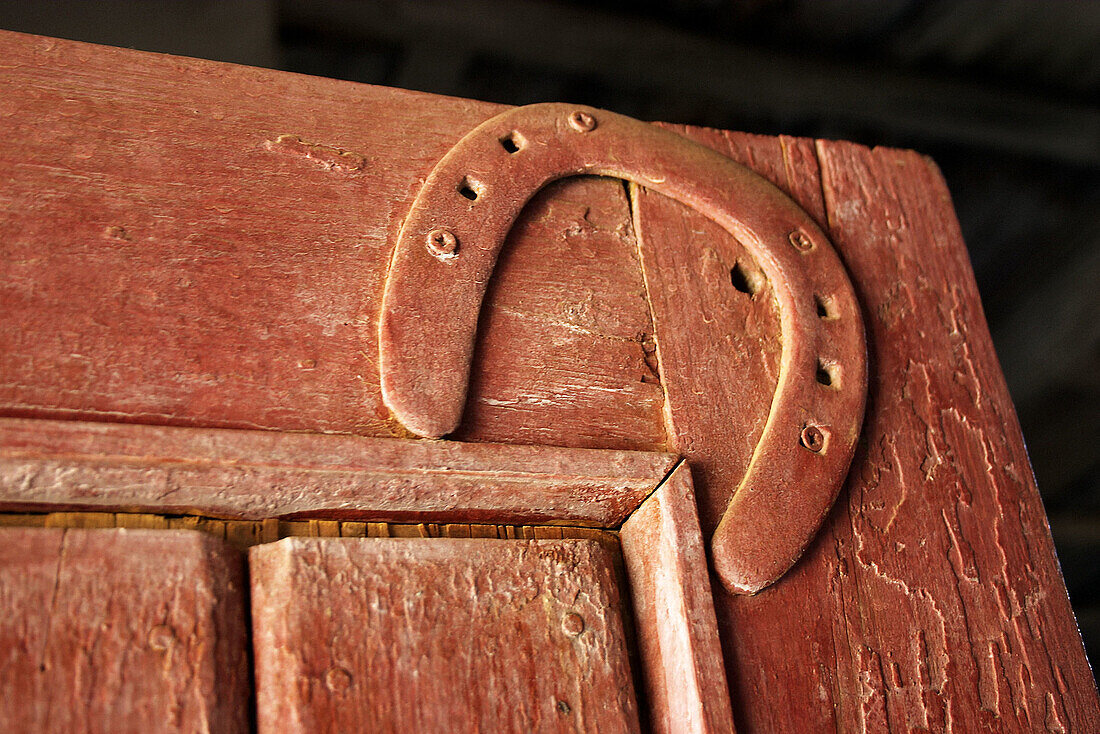  Aged, Chance, Close up, Close-up, Closeup, Color, Colour, Concept, Concepts, Corner, Corners, Daytime, Decoration, Detail, Details, Door, Doors, Exterior, Horizontal, Horseshoe, Horseshoes, Lintel, Lintels, Luck, Luckiness, Lucky, Old, Open, Outdoor, Out