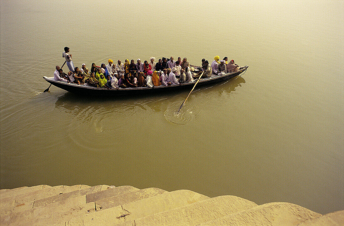 Crossing the Ganges River. Varanasi. India
