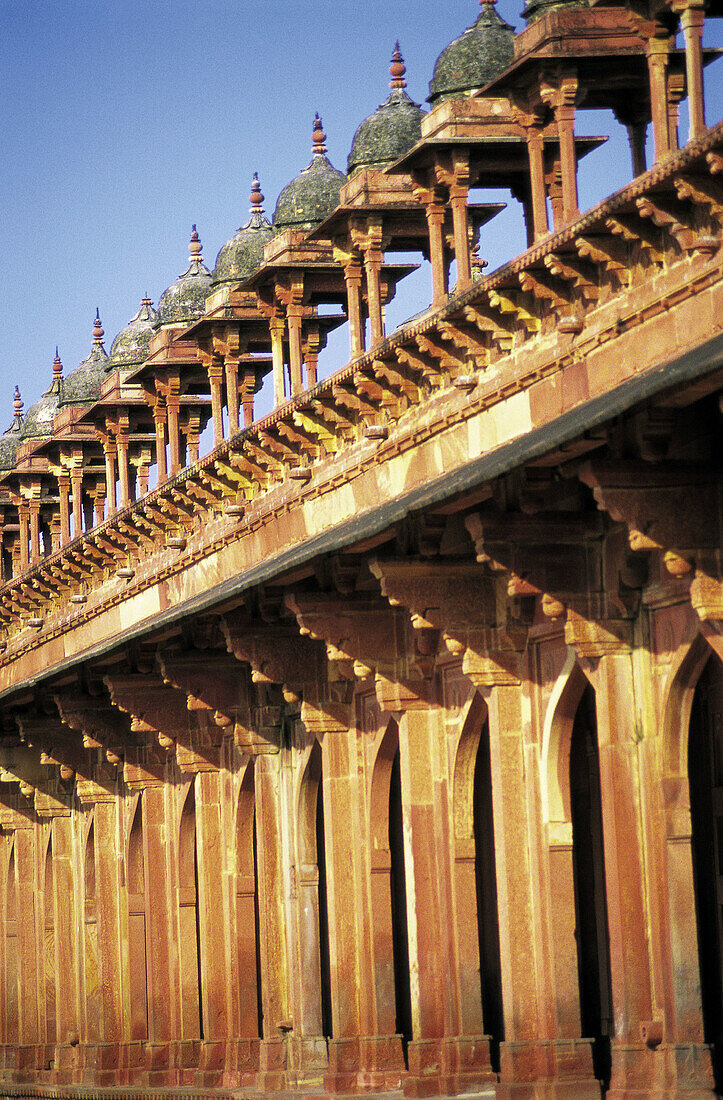 Inner arcade. Jami Masjid (Great Mosque). Fatehpur Sikri historical site. Southwestern Uttar Pradesh. India