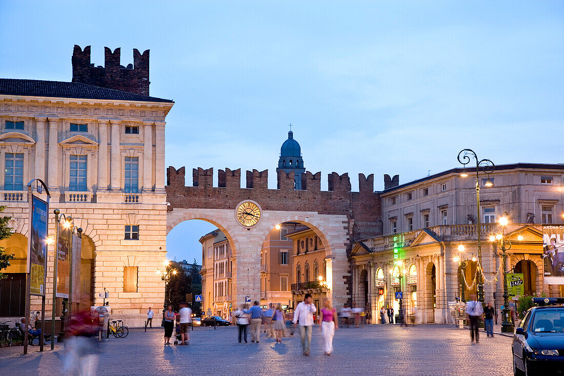 Portoni della Bra, Stadttor, Verona, Venetien, Italien