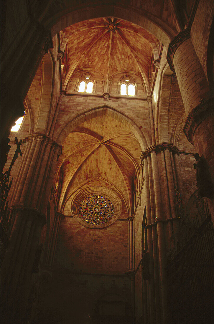 Cathedral (started in 1130). Siguenza. Sierra de Ayllon. Guadalajara province. Castilla-La Mancha. Spain