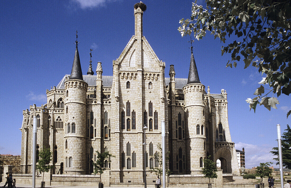 Bishop s Palace, by Gaudí. Astorga. León province, Spain
