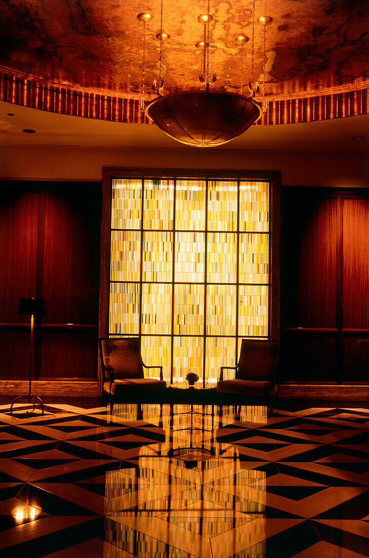 Lobby of Hotel Peninsula, Chicago, Illinois, USA