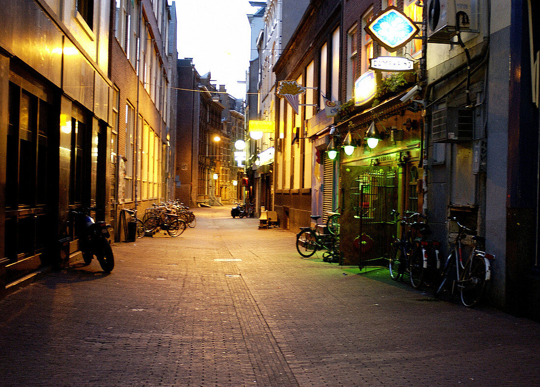 Alleyway in Central Amsterdam, Netherlands