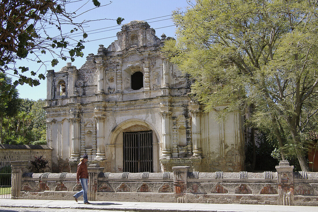 San José el Viejo chapel façade, colonial ruins. Beginning of XVIIth century. Antigua. Guatemala.