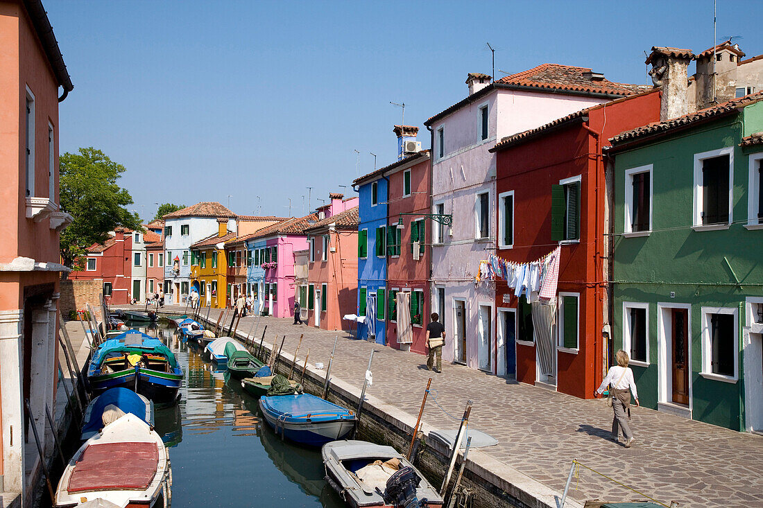 Bunt bemalte Häuser, Burano, Lagune, Venetien, Italien