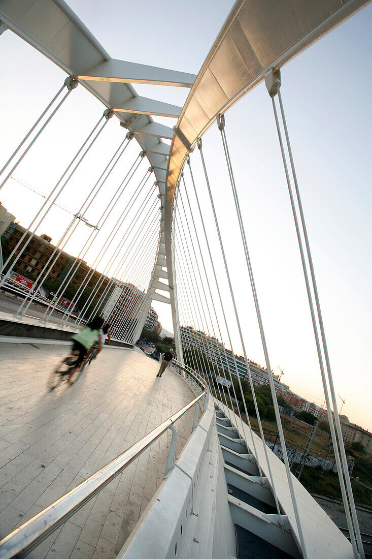 Santiago Calatrava's Bach de Roda Brücke, Katalonien, Spanien