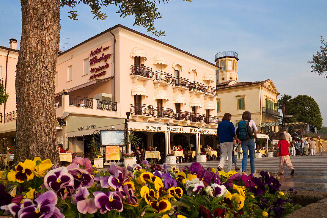 Lazise, Lake Gardasee, lakeside, Italy, Europe